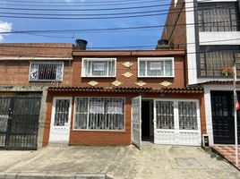 5 Bedroom House for sale in Bogota, Cundinamarca, Bogota