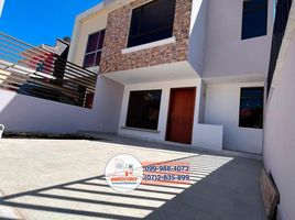 3 Bedroom Villa for sale in Calderón Park, Cuenca, Cuenca, Cuenca