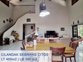 3 Kamar Vila for sale in Cilandak, Jakarta Selatan, Cilandak