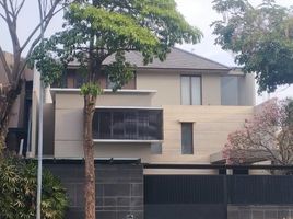 4 Kamar Rumah for sale in Lakarsantri, Surabaya, Lakarsantri