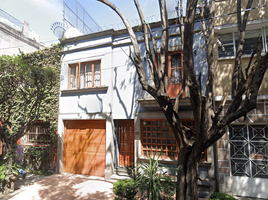 4 Bedroom House for sale in Azcapotzalco, Mexico City, Azcapotzalco