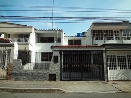 8 Habitación Casa en venta en Cathedral of the Holy Family, Bucaramanga, Bucaramanga