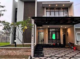  Rumah for rent in Bekasi, West Jawa, Lemahabang, Bekasi