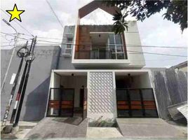 18 Kamar Rumah for sale in East Jawa, Lowok Waru, Malang Regency, East Jawa