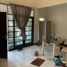 4 Bedroom House for sale in East Jawa, Lakarsantri, Surabaya, East Jawa