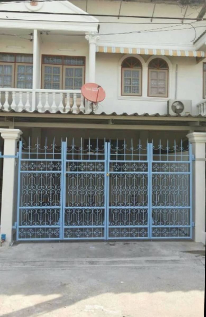 2 Bedroom Townhouse For Rent In Suan Luang, Bangkok