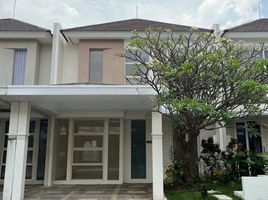 4 Bedroom House for sale in Tandes, Surabaya, Tandes