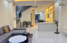 Сдаётся дом, 4 спальни, 250 м², Dương Tơ