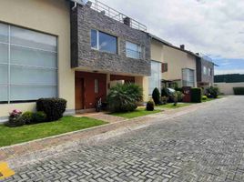 3 Bedroom House for sale in Cumbaya, Quito, Cumbaya