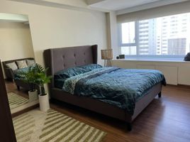  Condo for rent at Shang Salcedo Place, Makati City