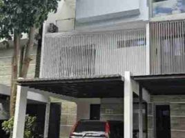 4 Bedroom House for sale in East Jawa, Lakarsantri, Surabaya, East Jawa