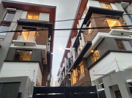 4 Bedroom Villa for sale in Gilmore LRT-2, Quezon City, Quezon City