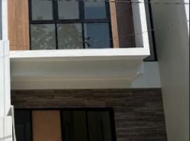 4 Habitación Casa en venta en Rungkut, East Jawa, Rungkut