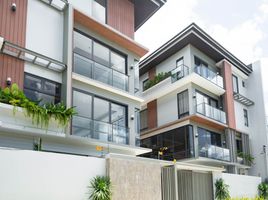 4 Bedroom Townhouse for sale in Recto LRT-2, Santa Cruz, Santa Cruz