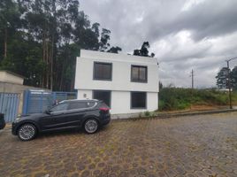 5 Bedroom House for sale in Conocoto, Quito, Conocoto