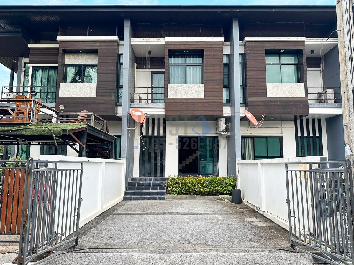 2 Bedroom Townhouse For Rent In Nong Chom, Chiang Mai