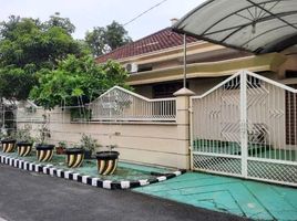 4 Schlafzimmer Villa zu verkaufen in Sukomanunggal, East Jawa, Sukomanunggal