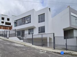 3 Habitación Villa en venta en Loja, Loja, Loja, Loja