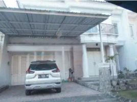 4 Bedroom House for sale in East Jawa, Lakarsantri, Surabaya, East Jawa