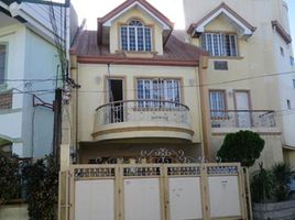 5 Habitación Adosado en venta en Las Pinas City, Southern District, Las Pinas City