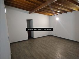 42 m² Office for rent in Centro Comercial Unicentro Medellin, Medellín, Medellín