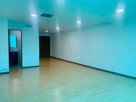 54 SqM Office for rent in Centro Comercial Unicentro Medellin, Medellin, Medellin