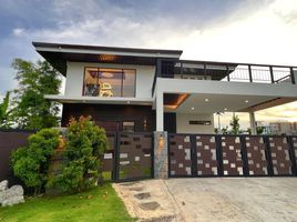 5 Bedroom House for sale in Crimson Beach side, Lapu-Lapu City, Lapu-Lapu City