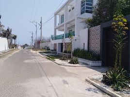  Terrain for sale in Great Malecon-Golden Gate, Barranquilla, Barranquilla