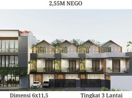 4 Bedroom House for sale in Dukuhpakis, Surabaya, Dukuhpakis