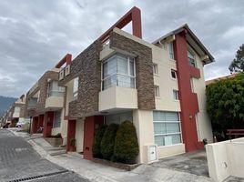 4 Bedroom House for sale in Cumbaya, Pichincha, Cumbaya