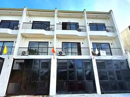 4 chambre Maison for sale in Roosevelt LRT-1, Quezon City, Quezon City