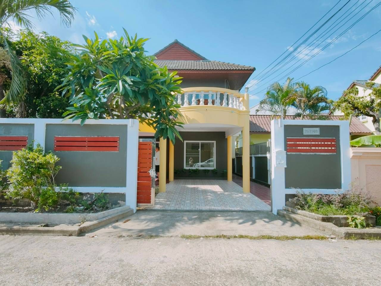 3 Bedroom House For Rent In Pa Daet, Chiang Mai