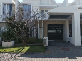 4 Bedroom House for rent in East Jawa, Lakarsantri, Surabaya, East Jawa