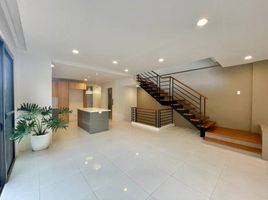 4 chambre Villa for sale in Taguig City, Southern District, Taguig City