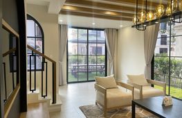 3-bedroom house for rent, 270 m², Dương Tơ