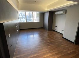 1 Bedroom Apartment for sale in Uptown Mall - Uptown Bonifacio, Makati City, Makati City