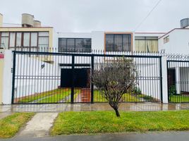 4 Habitación Casa en venta en University of Piura (Lima campus), Miraflores, Santiago de Surco