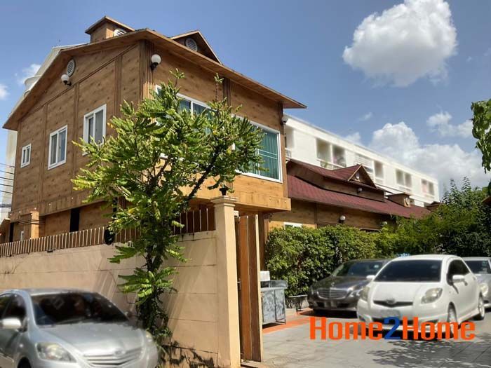 7 Bedrooms House for sale In Tha Sai Nonthaburi
