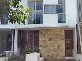 4 Schlafzimmer Villa zu verkaufen in Wiyung, East Jawa, Wiyung