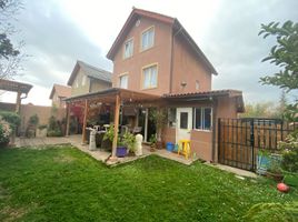 4 Bedroom House for sale in Santiago, San Jode De Maipo, Cordillera, Santiago