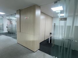 71 SqM Office for sale in River View Park, Cali, Cali