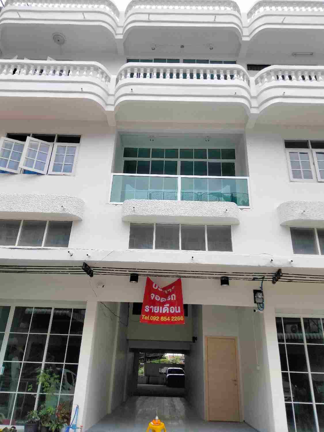 2 Bedroom Townhouse For Rent In Bang Khun Thian, Bangkok