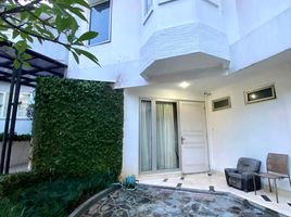 3 Bedroom Villa for sale in Ciputat, Tangerang, Ciputat