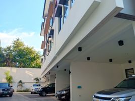 4 Habitación Villa en venta en Gilmore LRT-2, Quezon City, Quezon City