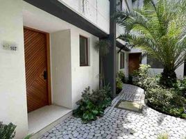 3 Bedroom House for sale in Cumbaya, Pichincha, Cumbaya