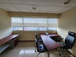 68 m² Office for rent in Ecuador, Guayaquil, Guayaquil, Guayas, Ecuador