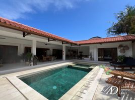 4 Bedroom House for sale in Beachwalk Shopping Centre, Kuta, Kuta