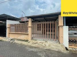 3 Kamar Rumah for rent in Lakarsantri, Surabaya, Lakarsantri