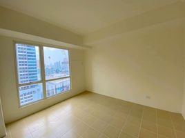 Studio Condo for sale at Pioneer Woodlands, Mandaluyong City