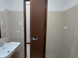  Apartment for rent in Santa Cruz, Manila, Santa Cruz